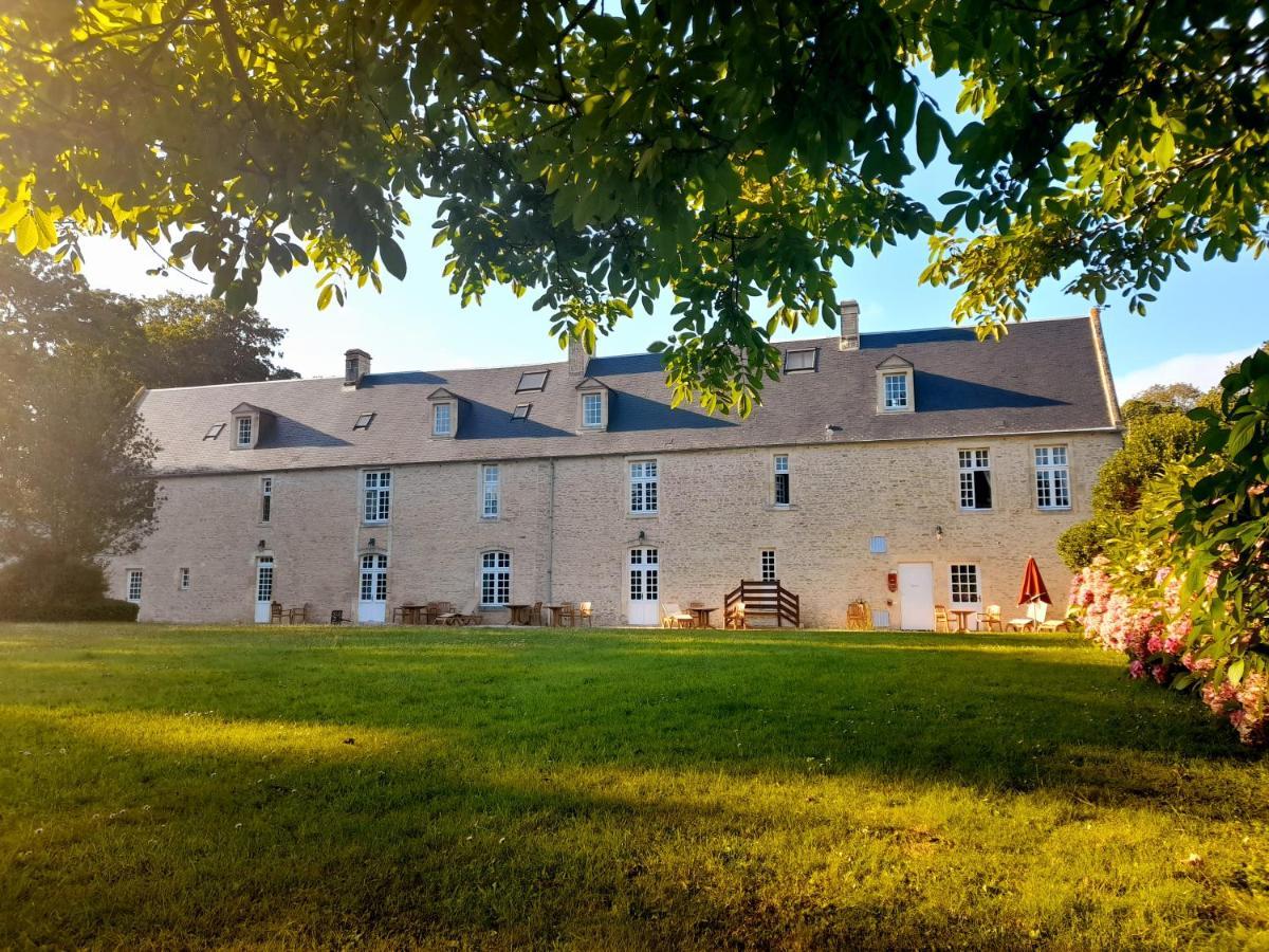 Hotel Le Manoir De Mathan Crepon A La Campagne 5 Mn D'Arromanches Et 10 Mn De Bayeux מראה חיצוני תמונה