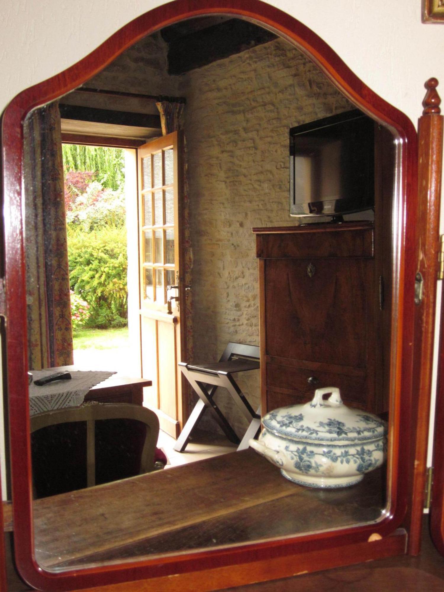 Hotel Le Manoir De Mathan Crepon A La Campagne 5 Mn D'Arromanches Et 10 Mn De Bayeux מראה חיצוני תמונה