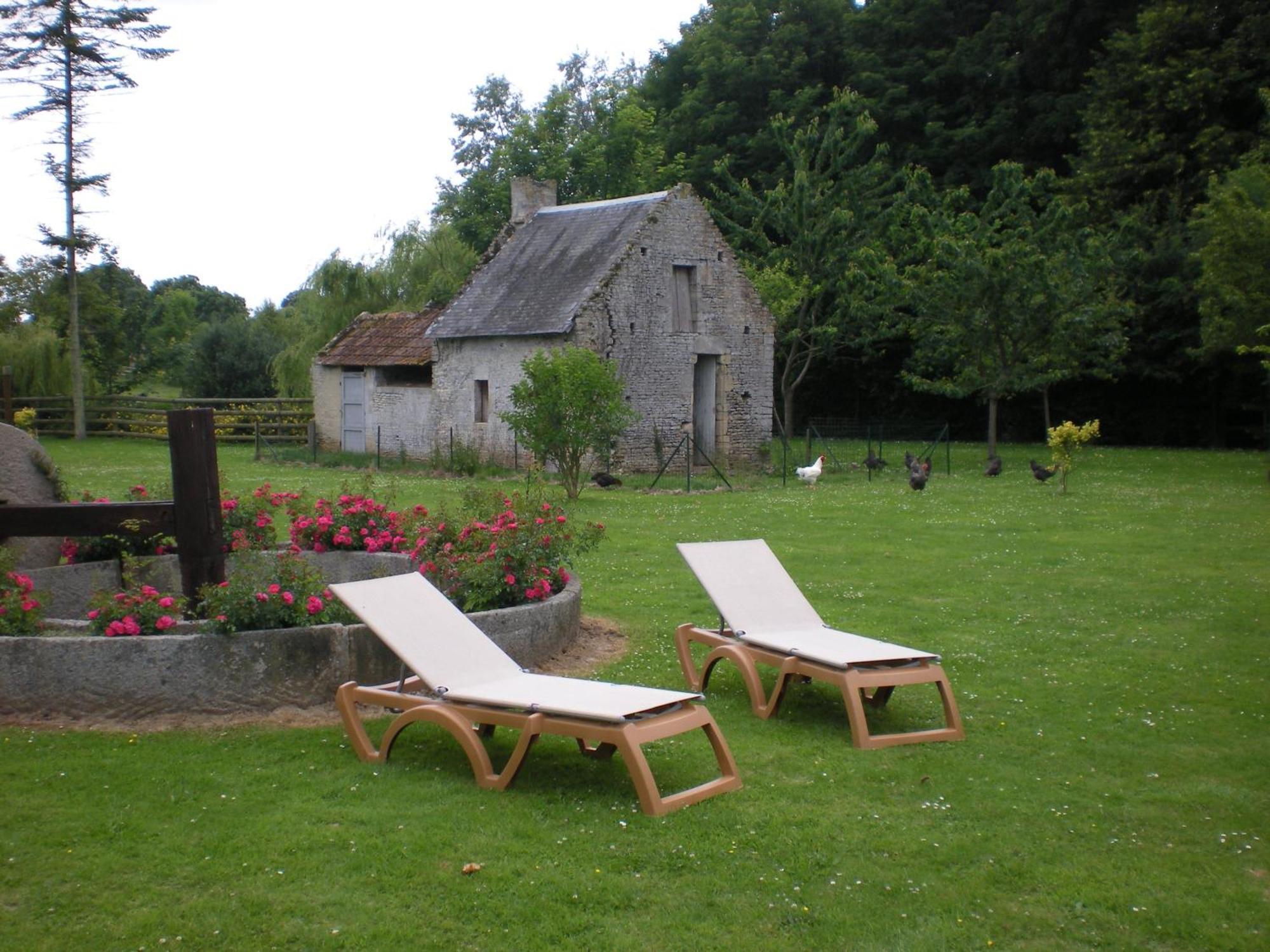Hotel Le Manoir De Mathan Crepon A La Campagne 5 Mn D'Arromanches Et 10 Mn De Bayeux מראה חיצוני תמונה