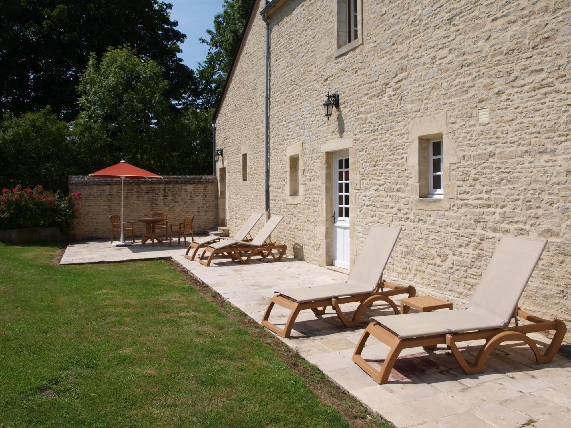 Hotel Le Manoir De Mathan Crepon A La Campagne 5 Mn D'Arromanches Et 10 Mn De Bayeux מראה חיצוני תמונה